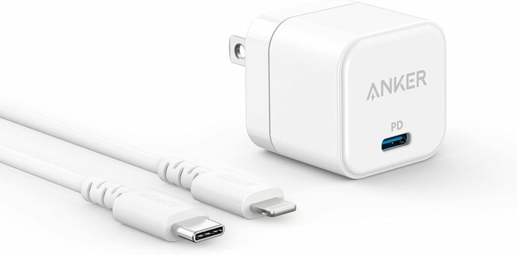 شاحن Anker PowerPort السريع مع القابس القابل للطي